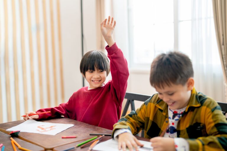engajar alunos