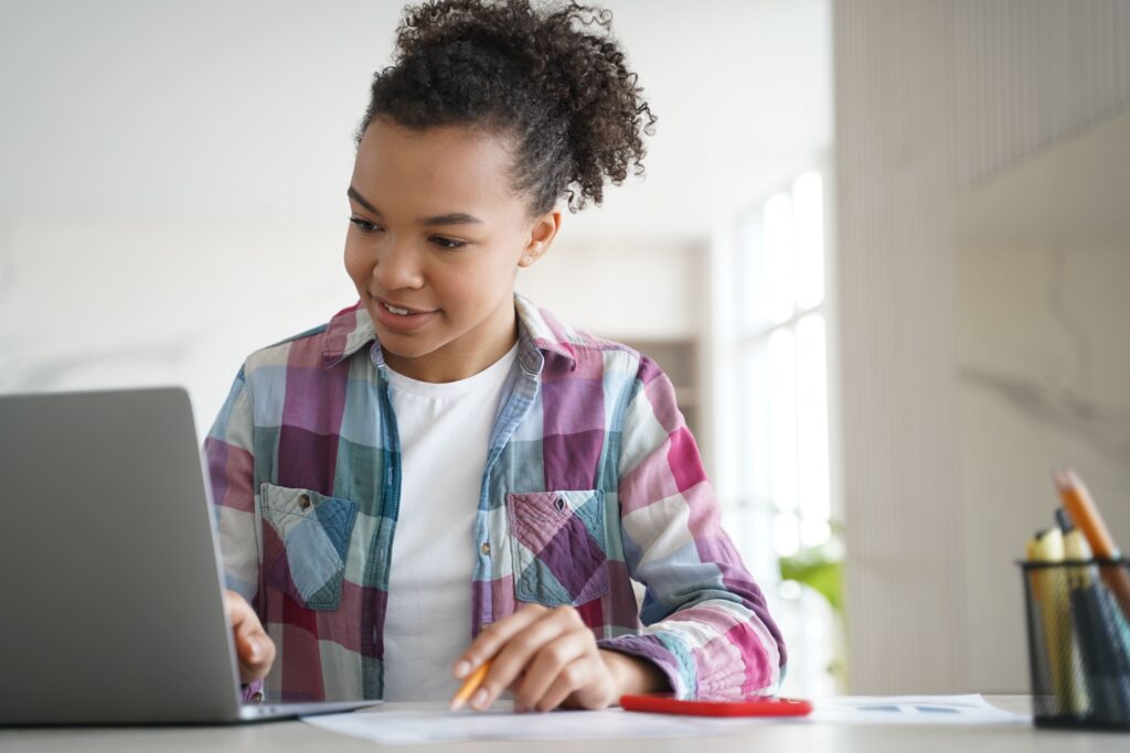 6 estratégias para melhorar a retenção de alunos no EAD